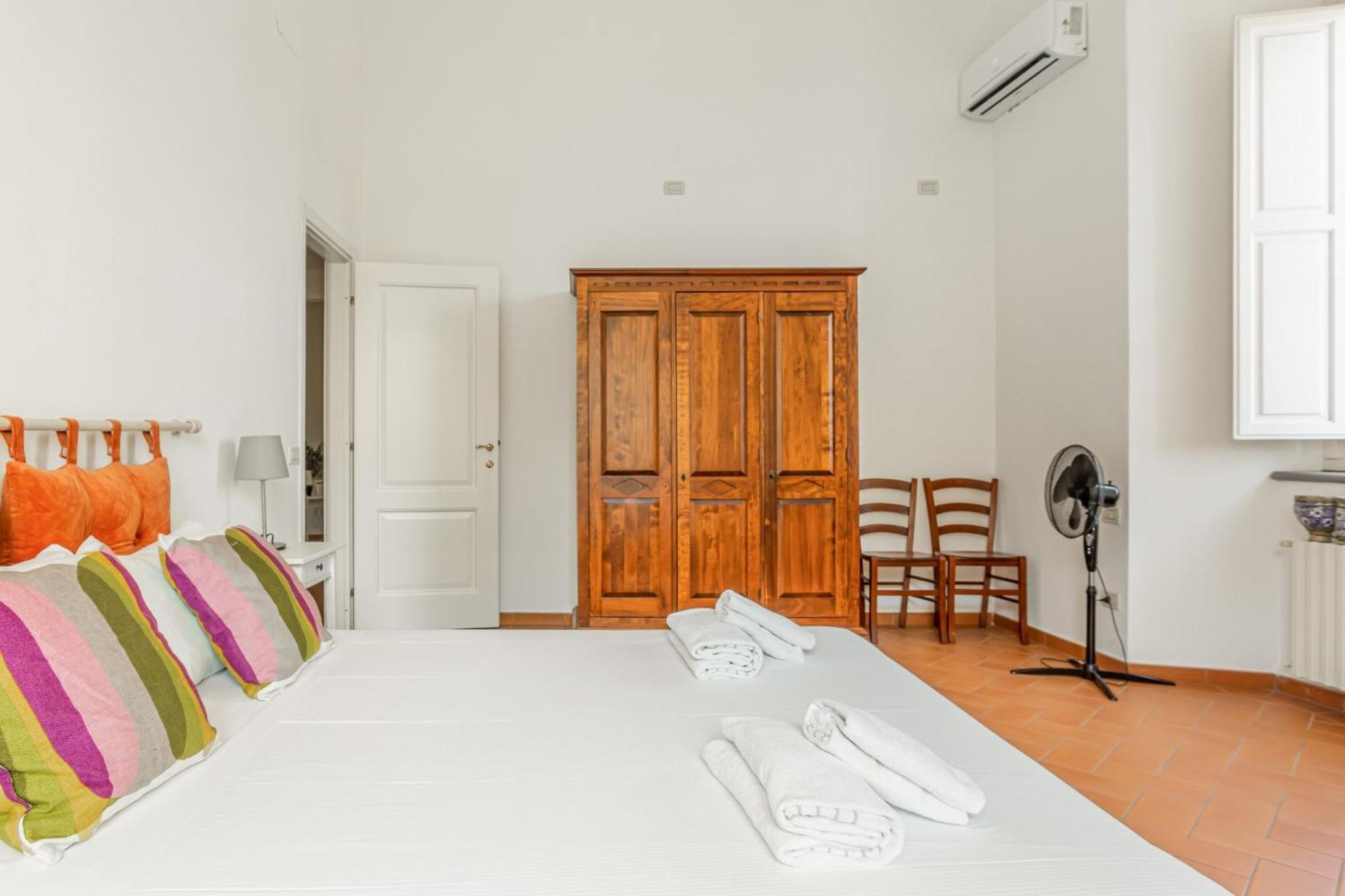The Lions' Apartment In The Historic Centre X8 Florença Exterior foto