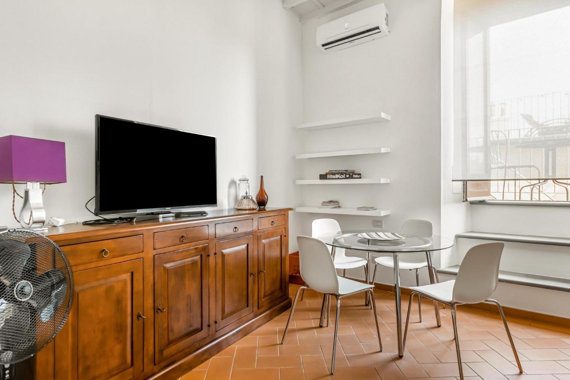 The Lions' Apartment In The Historic Centre X8 Florença Exterior foto
